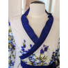 Robe style croisée imprimée bleu et blanc
