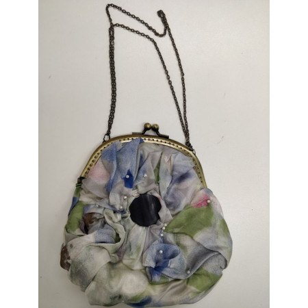 petit porte monnaie en soie pour la fête