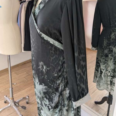 Robe imprimée style croisée