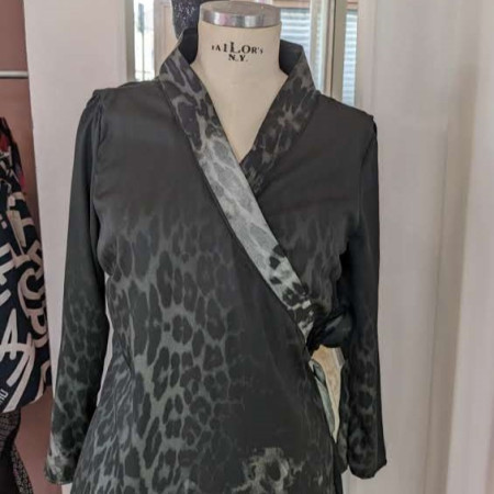 Robe imprimée style croisée