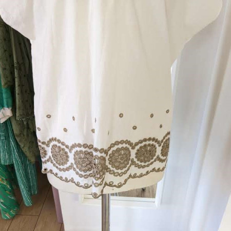 Blouse en coton anglaise manche courte