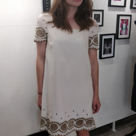 Robe en tissu anglaise écru