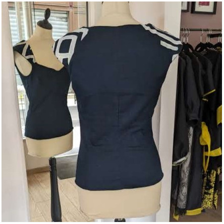 Top style bustier en tissu peinte à la main