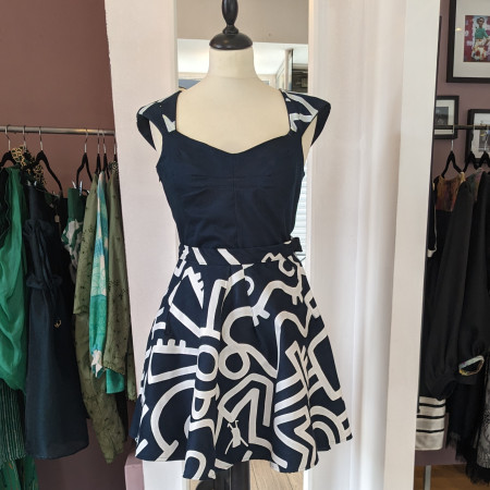 Top style bustier en tissu peinte à la main